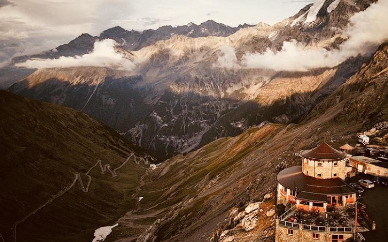 Alpine guesthouse Tibet Hut – Stelvio Pass in South Tyrol