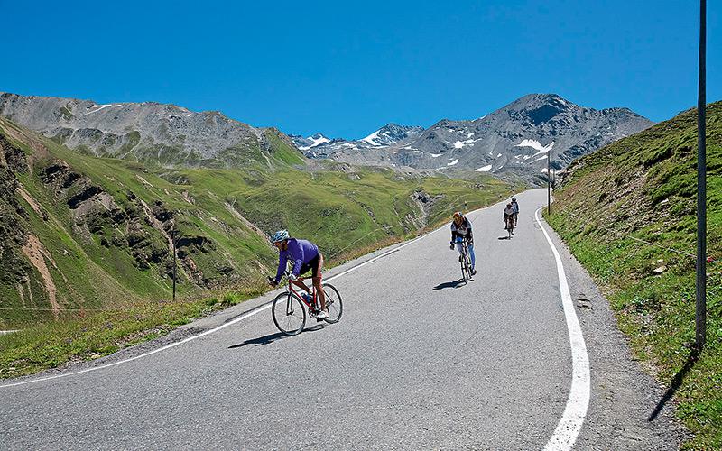 Tour ciclistico lungo la strada dello Stelvio - Rifugio Tibet