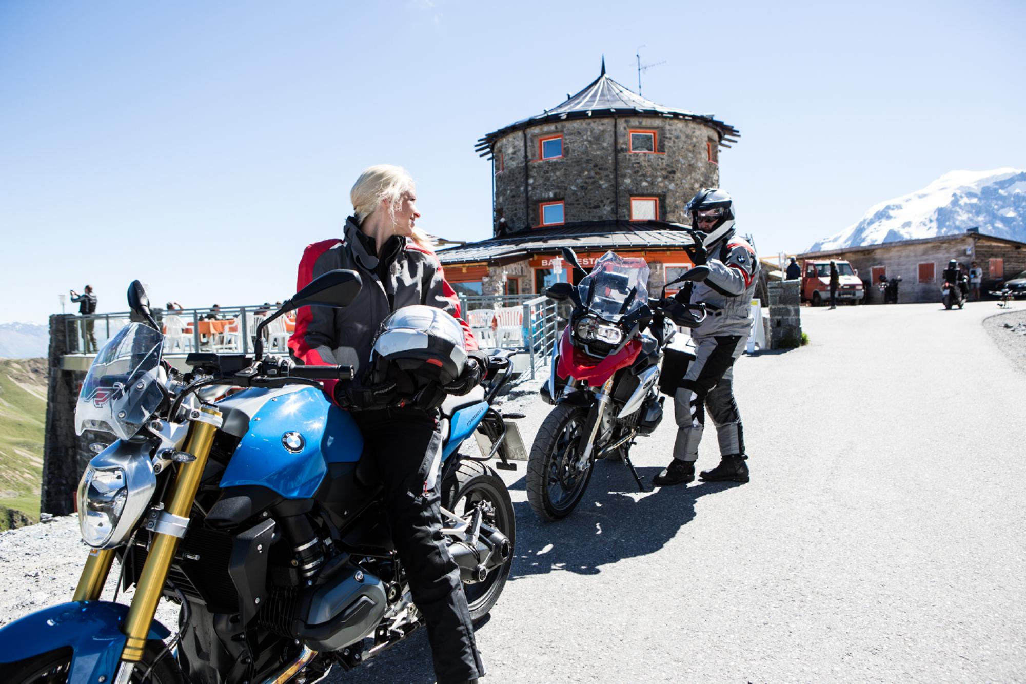 Biker tour on the Stelvio Pass to the Tibet Hut